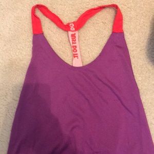 Nike tank top. Great condition. Worn once.
